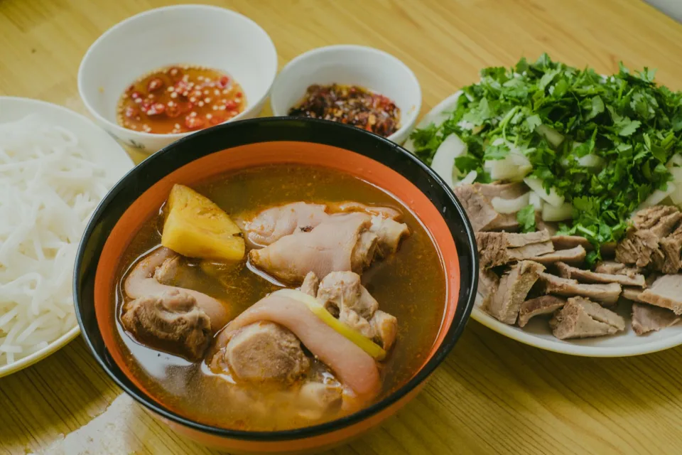 Cơm tấm sườn